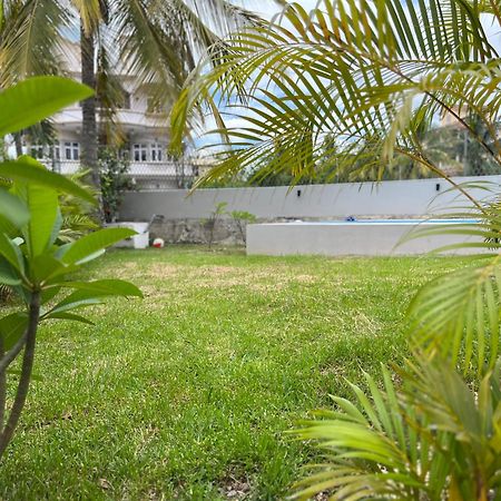 Seasons Break Apartment Pereybere Pereybere Beach Ngoại thất bức ảnh