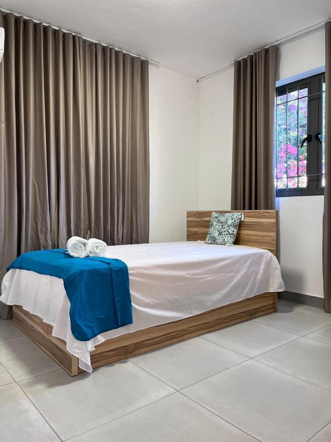 Seasons Break Apartment Pereybere Pereybere Beach Ngoại thất bức ảnh